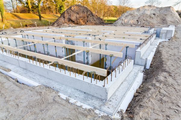 Settling Foundation Service in Spring Hill